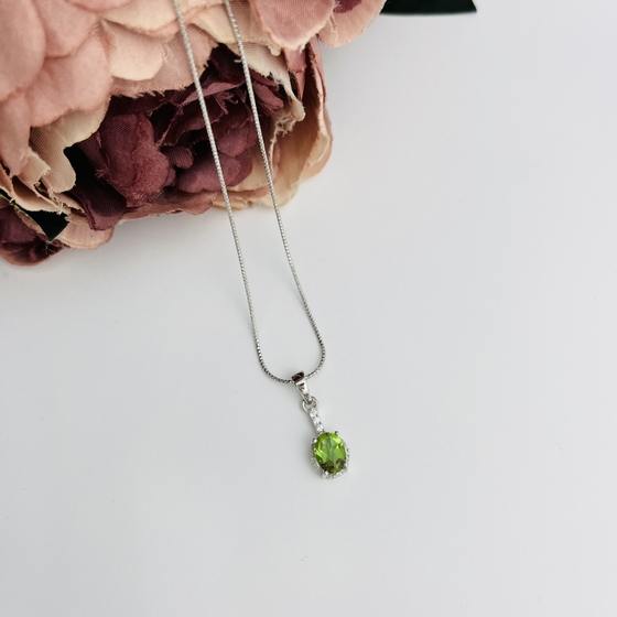Серебряная подвеска с султанитом 1.87ct