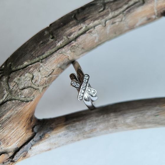 Серебряное кольцо с фианитами