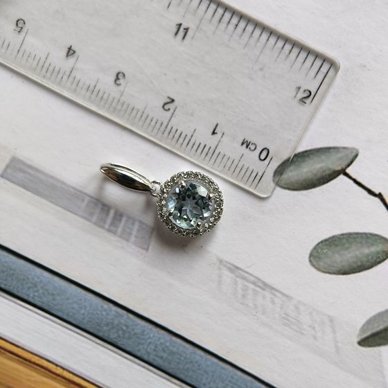 Серебряная подвеска с топазом 2.704ct