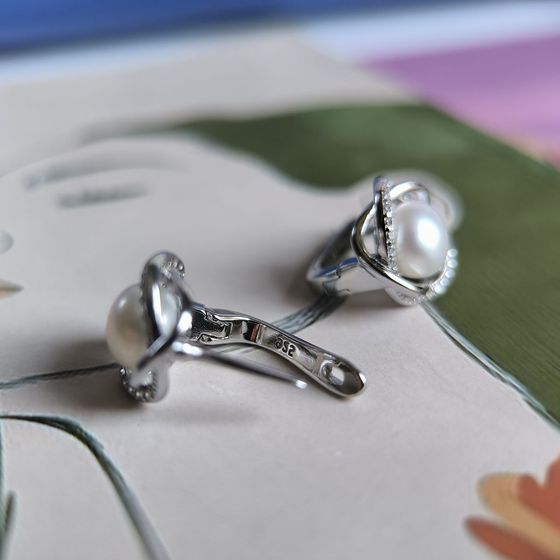 Серебряные серьги с жемчугом