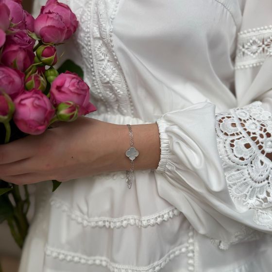 Серебряный браслет с ониксом, перламутром