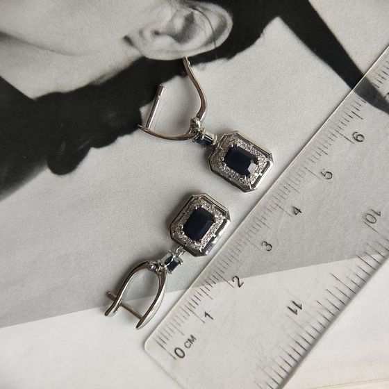 Серебряные серьги с сапфиром 2.922ct