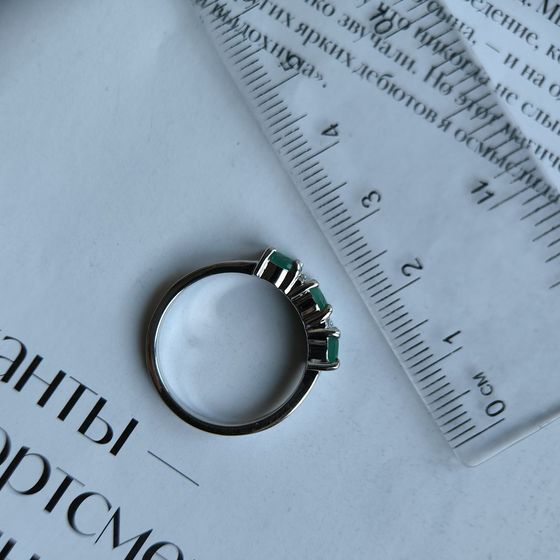 Серебряное кольцо с изумрудом 1.631ct