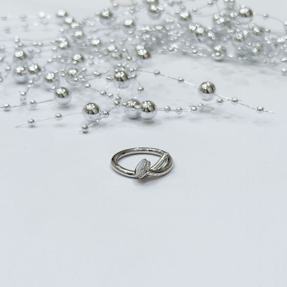 Серебряное кольцо с фианитами