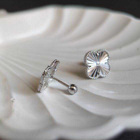 Серебряные серьги без камней