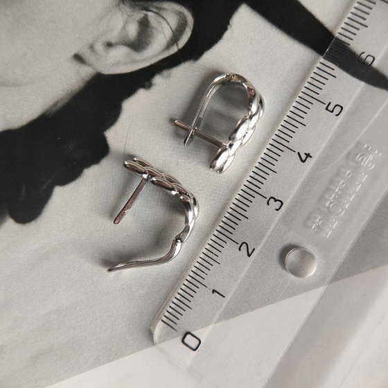 Серебряные серьги без камней