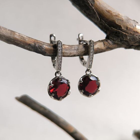Серебряные серьги с гранатом nano 3.92ct, фианитами