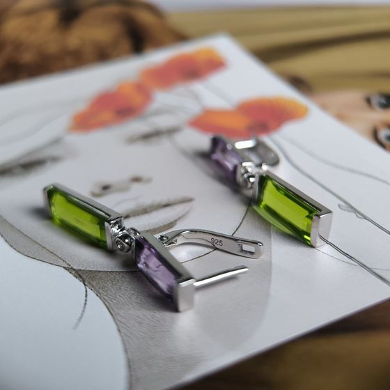 Серебряные серьги с аметистом, хризолітом, фианитами