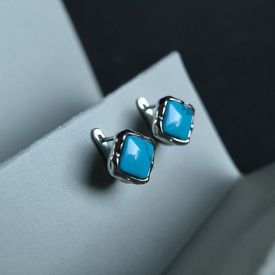 Серебряные серьги с бирюзой