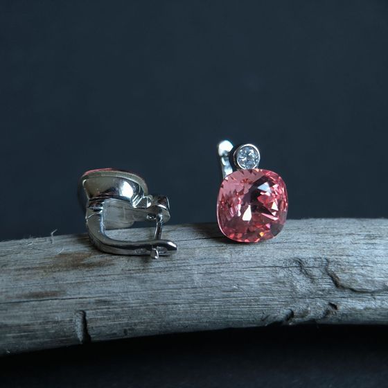 Серебряные серьги с фианитами