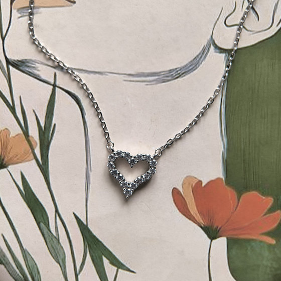 Серебряное колье с фианитами