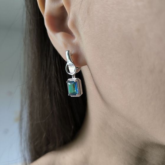 Серебряные серьги с мистик топазом 3.175ct