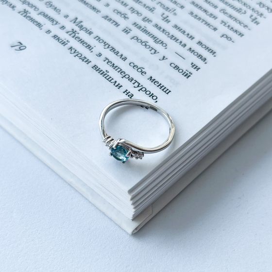 Серебряное кольцо с топазом Лондон Блю 0.394ct