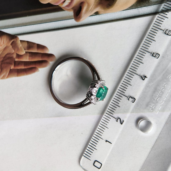 Серебряное кольцо с агатом 1.676ct, фианитами