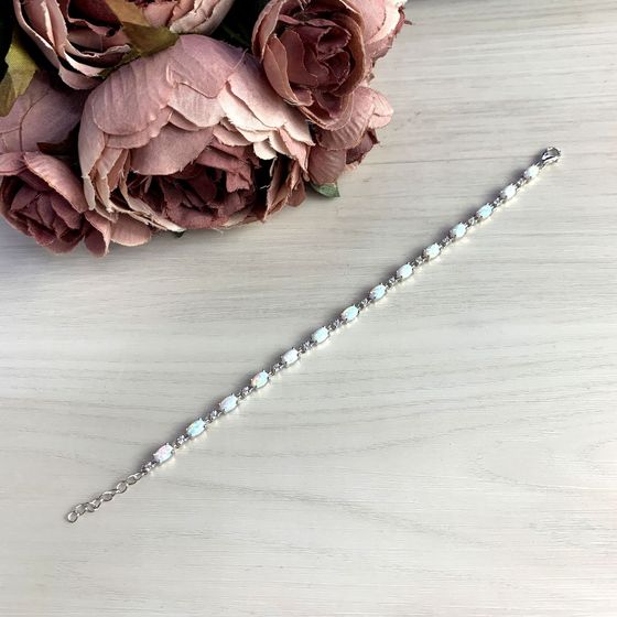 Серебряный браслет с опалом