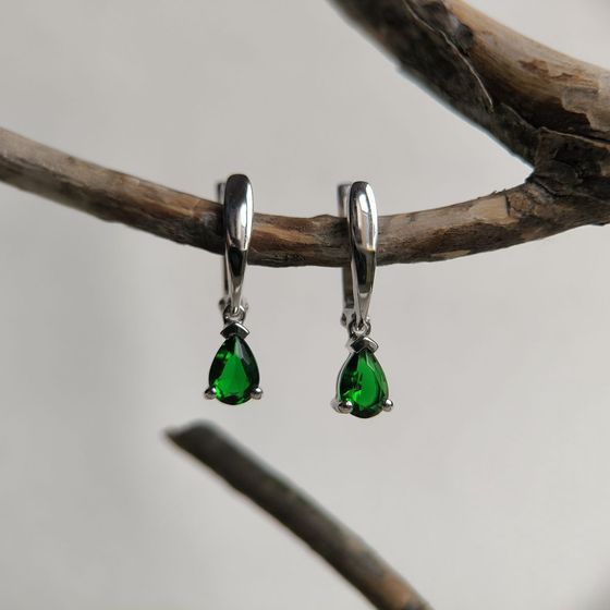 Серебряные серьги с изумрудом nano 1.1ct