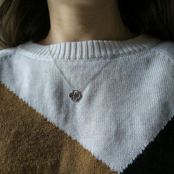 Серебряное колье без камней