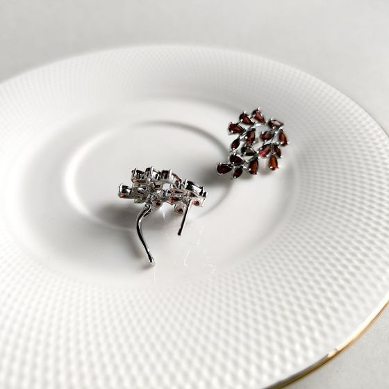 Серебряные серьги с гранатом 7.692ct