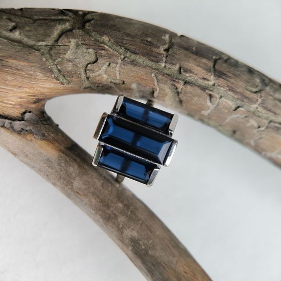 Серебряное кольцо с сапфиром nano 6.461ct