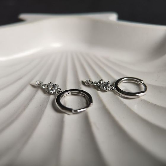 Серебряные серьги с фианитами