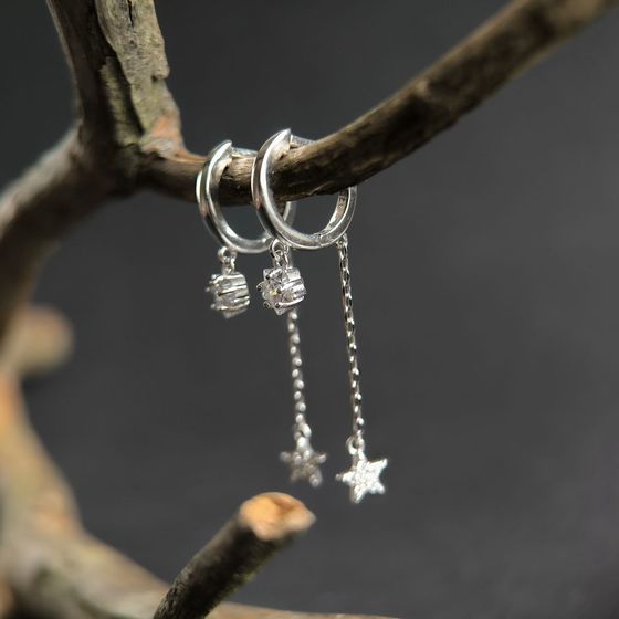 Серебряные серьги с фианитами