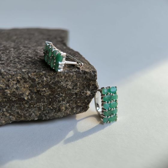 Серебряные серьги с изумрудом 3.628ct