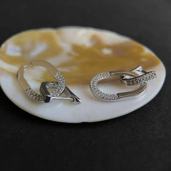 Серебряные серьги с фианитами Серебряные серьги с фианитами