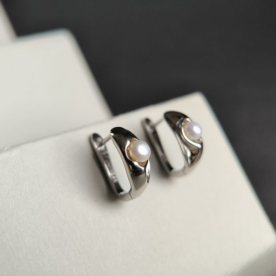 Серебряные серьги с жемчугом