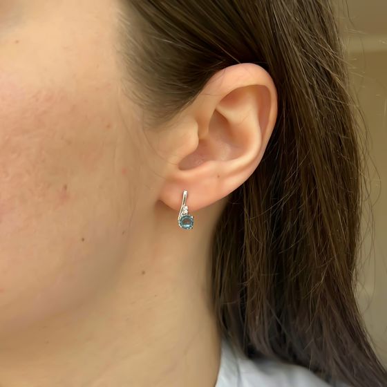 Серебряные серьги с топазом Лондон Блю 0.744ct