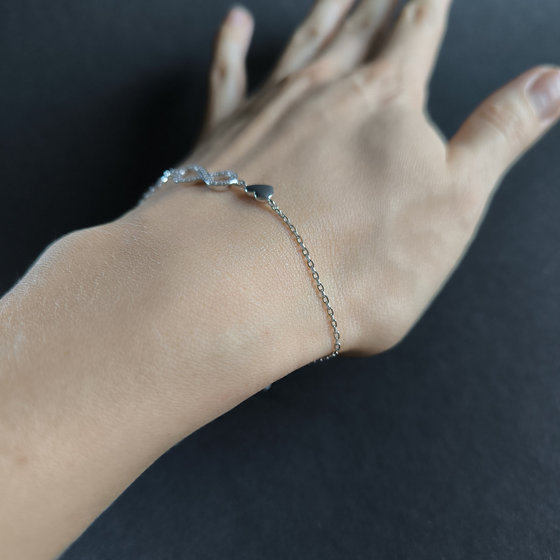 Серебряный браслет с фианитами