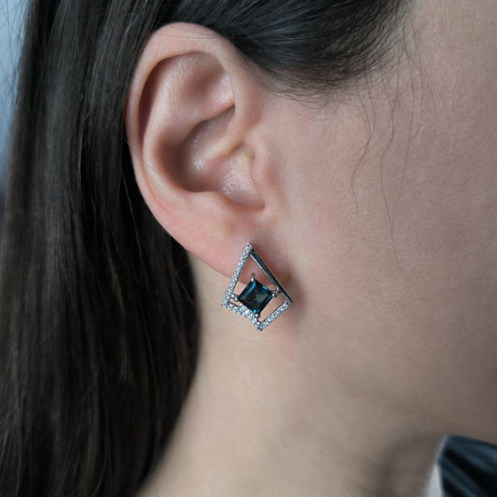 Серебряные серьги с топазом Лондон Блю 2.369ct, фианитами