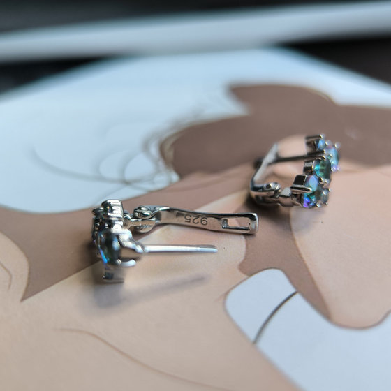 Серебряные серьги с мистик топазом 1.42ct