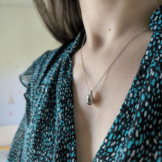 Серебряное колье без камней