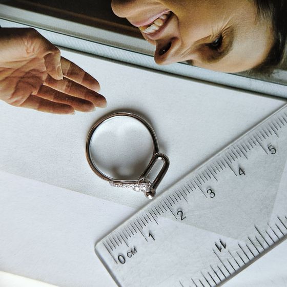 Серебряное кольцо с фианитами