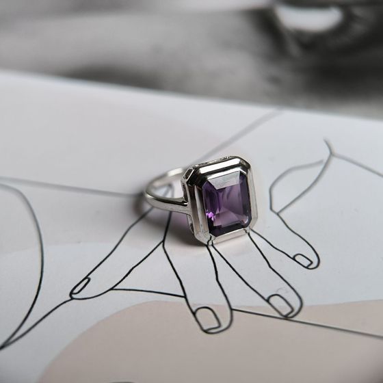 Серебряное кольцо с аметистом 3.125ct