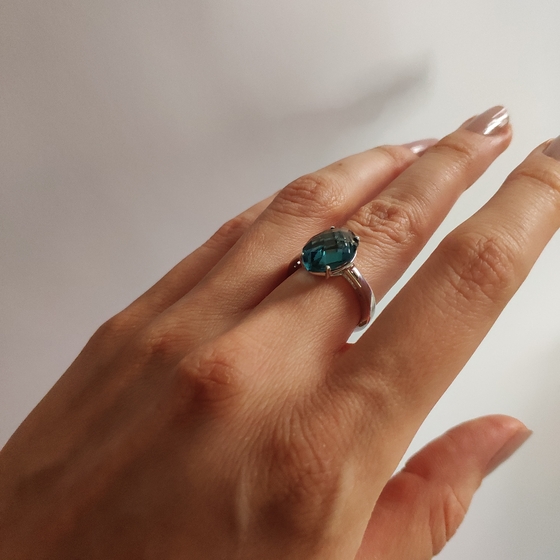 Серебряное кольцо с топазом Лондон Блю 4.84ct