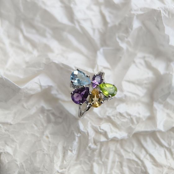 Серебряное кольцо с аметистом, топазом, цитрином, хризолітом