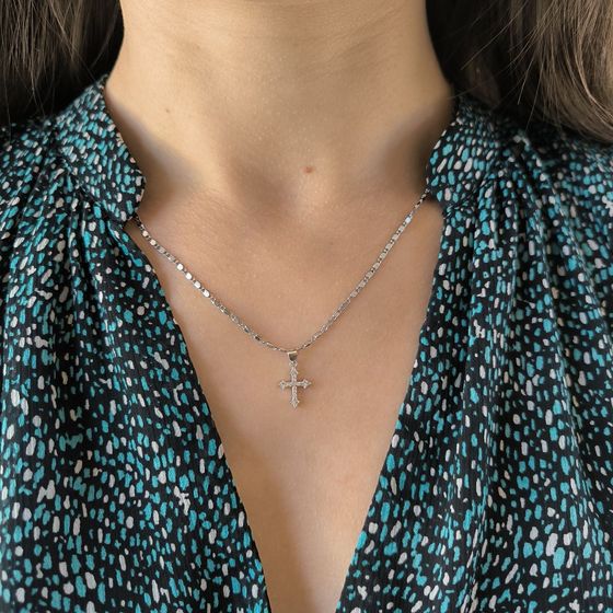 Серебряный крестик с фианитами