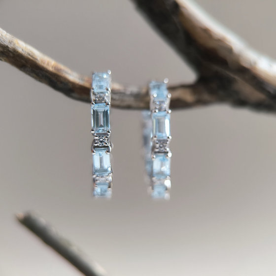 Серебряные серьги с топазом, фианитами