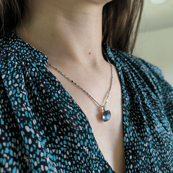 Серебряная подвеска с фианитами Серебряная подвеска с фианитами