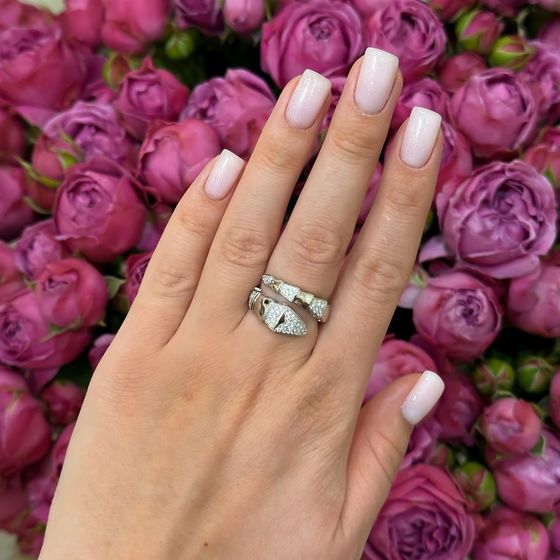 Серебряное кольцо с фианитами