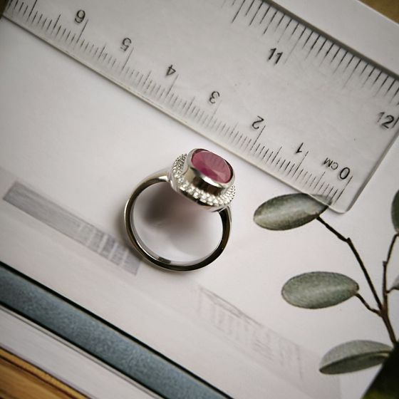 Серебряное кольцо с рубином 6.048ct