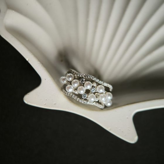 Серебряное кольцо с жемчугом 2.5ct