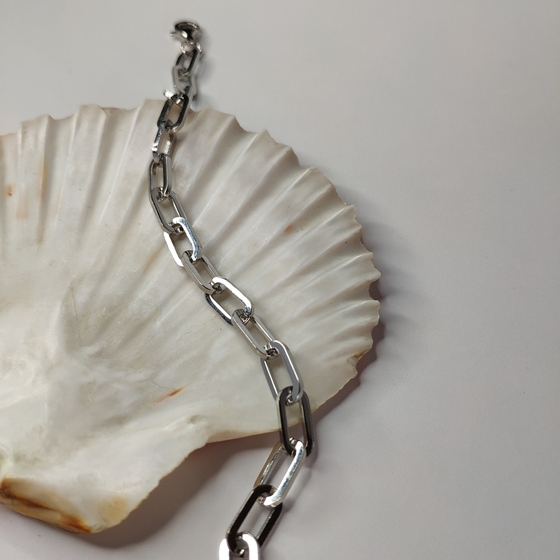 Серебряный браслет без камней