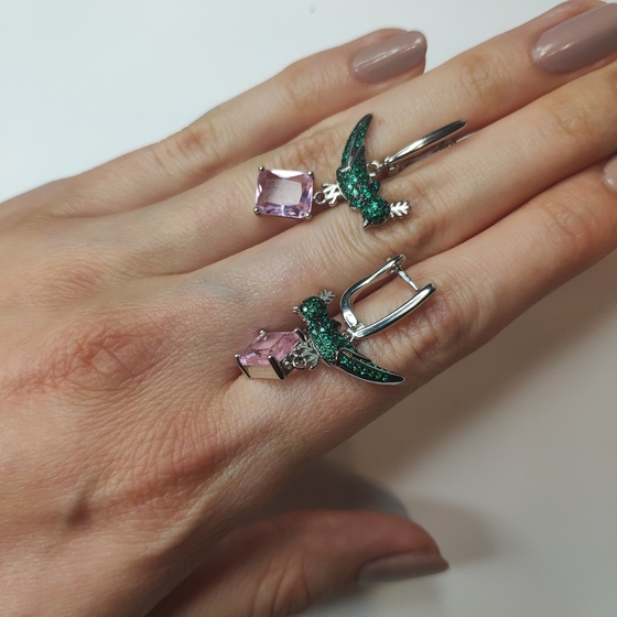 Серебряные серьги с фианитами Серебряные серьги с фианитами