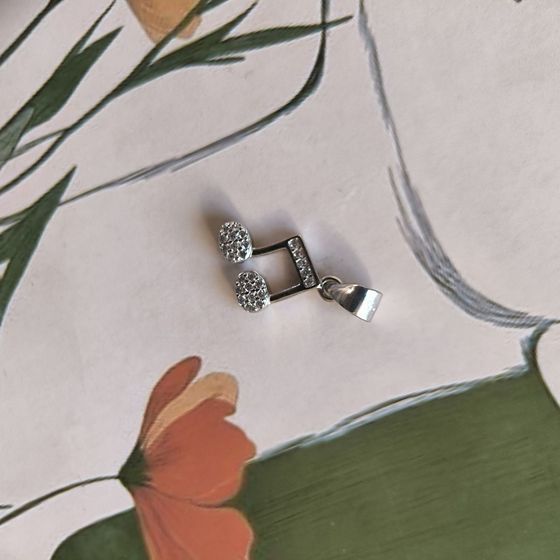 Серебряная подвеска с фианитами