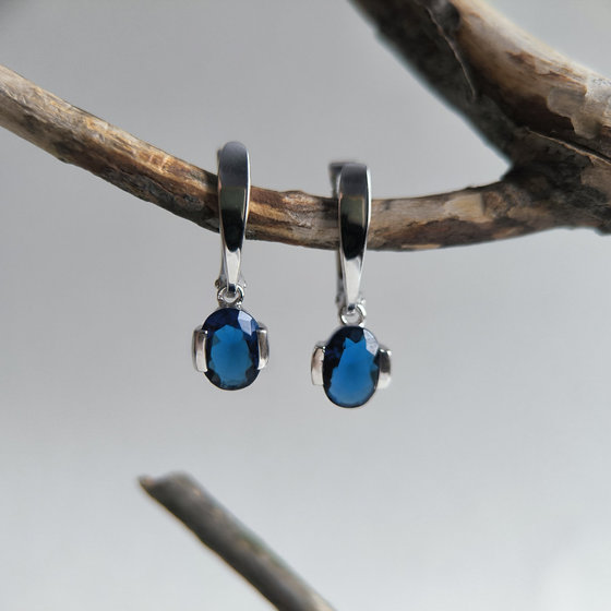 Серебряные серьги с сапфиром nano 1.825ct