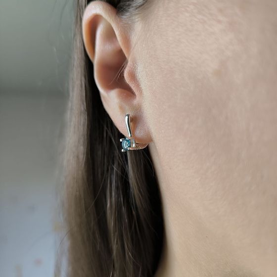 Серебряные серьги с топазом Лондон Блю 0.692ct