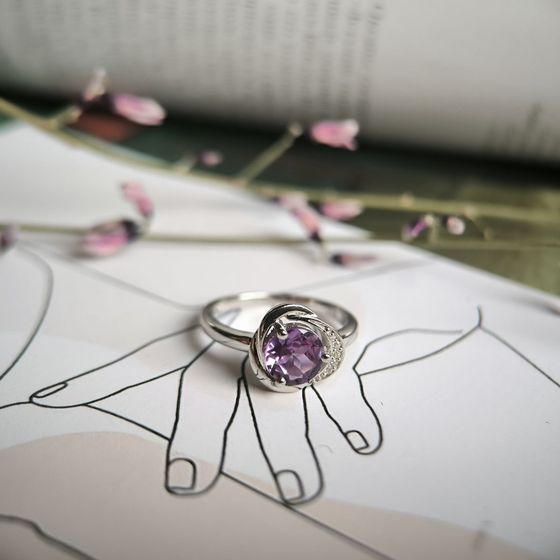 Серебряное кольцо с александритом 1.686ct