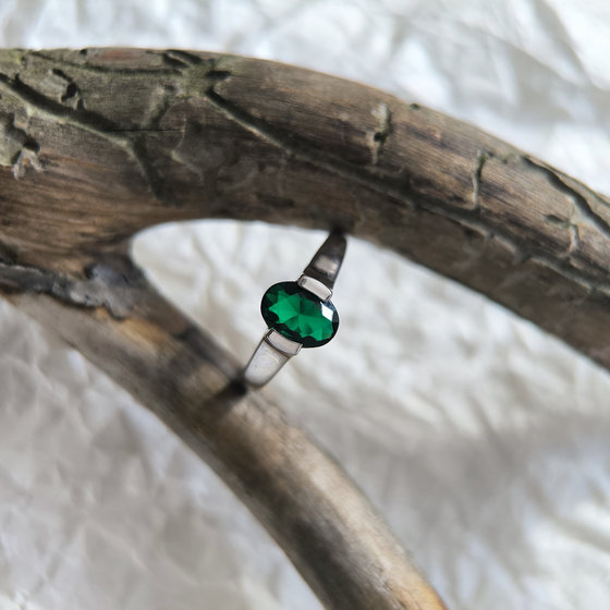 Серебряное кольцо с изумрудом nano 0.908ct